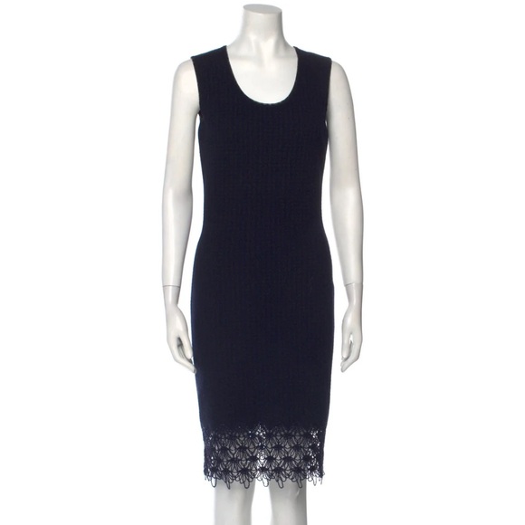 Oscar de la Renta Knee Length Wool Silk Sheath Dress Crochet Hem Sequins